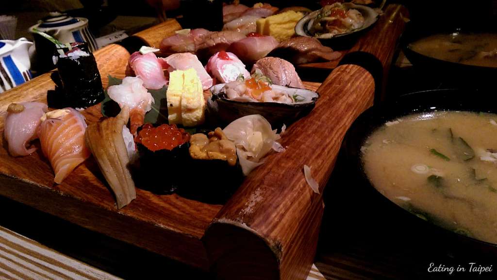 Addiction aquatic development eat in sushi set