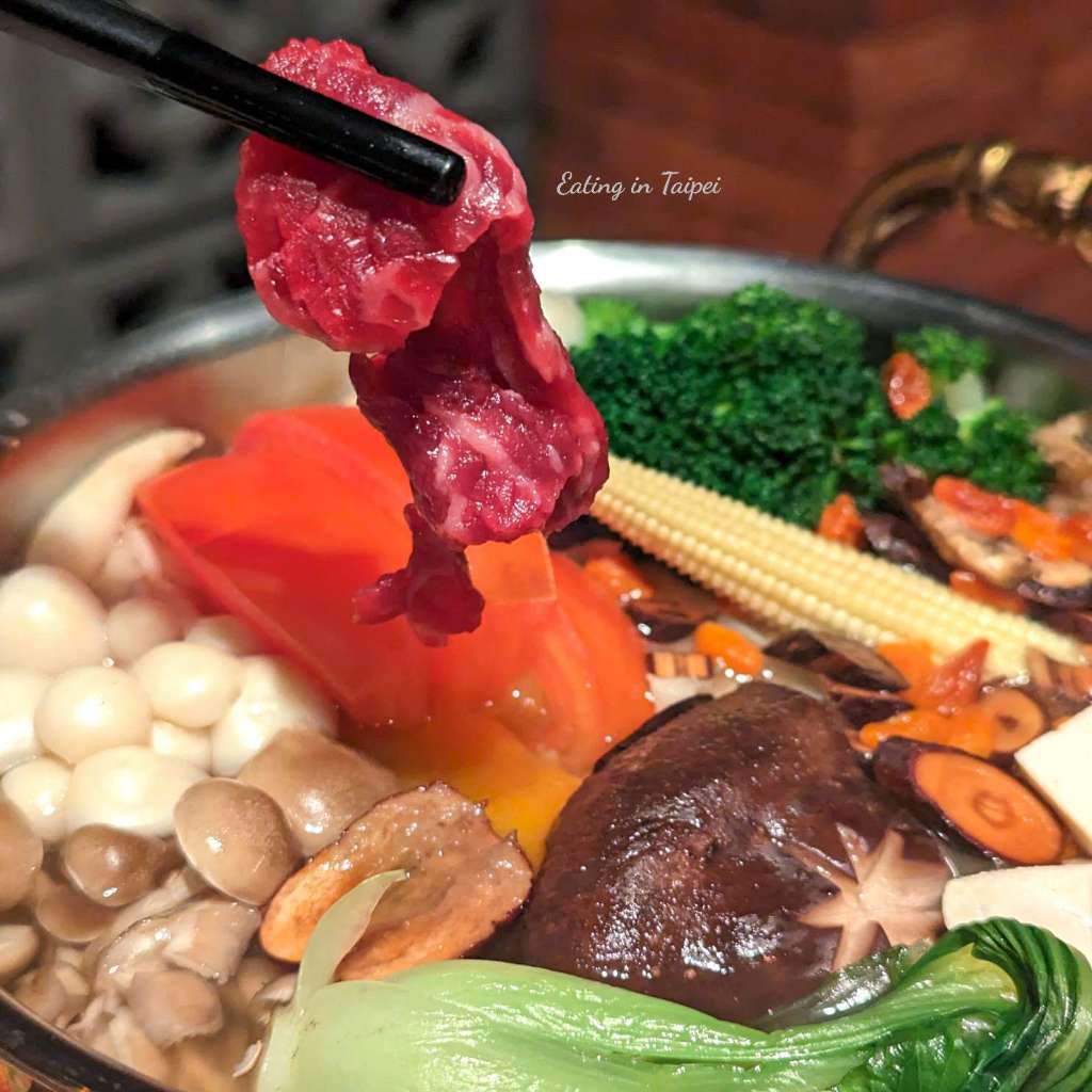 Just Sleep Tainan mini hot pot beef 2 1