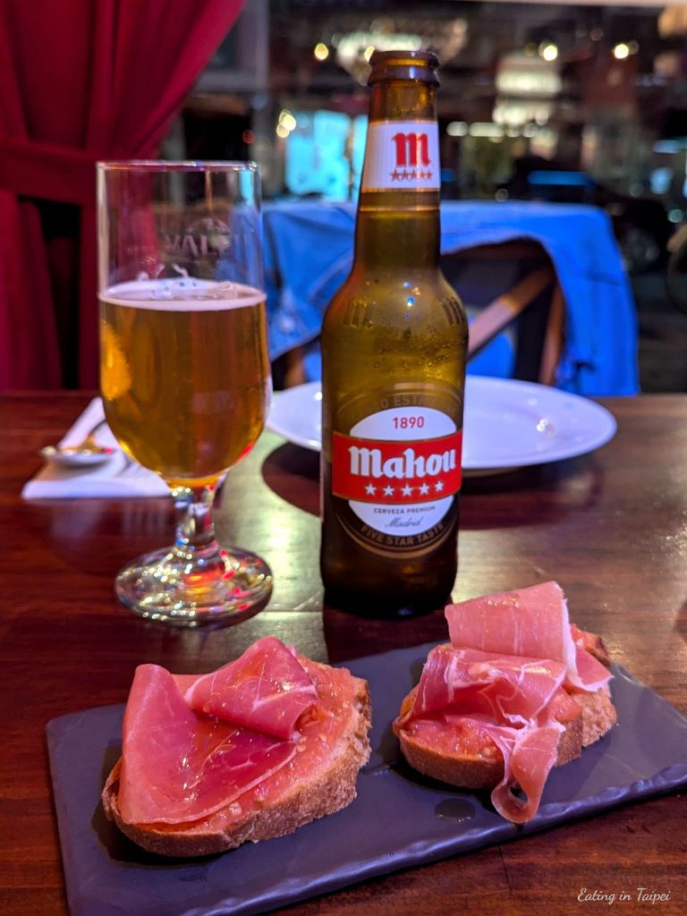 La Caja de Musica Spanish restaurant Serrano ham with pan tumaca