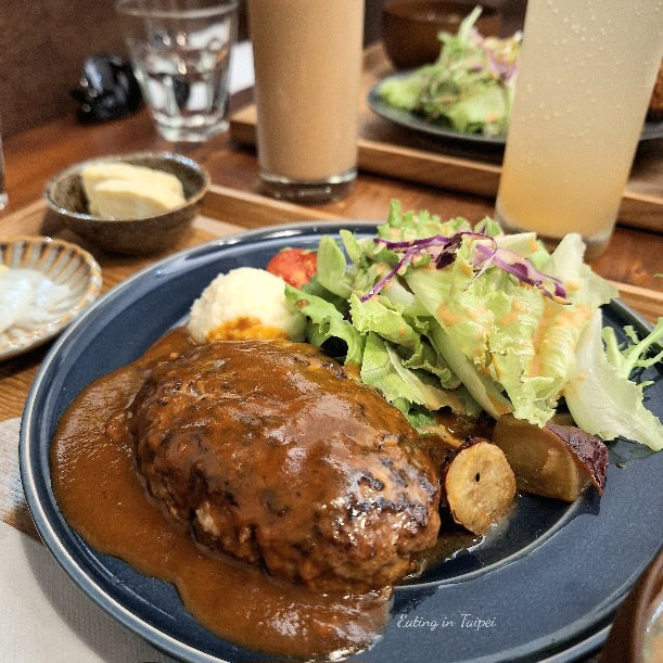 Noges kitchen burger